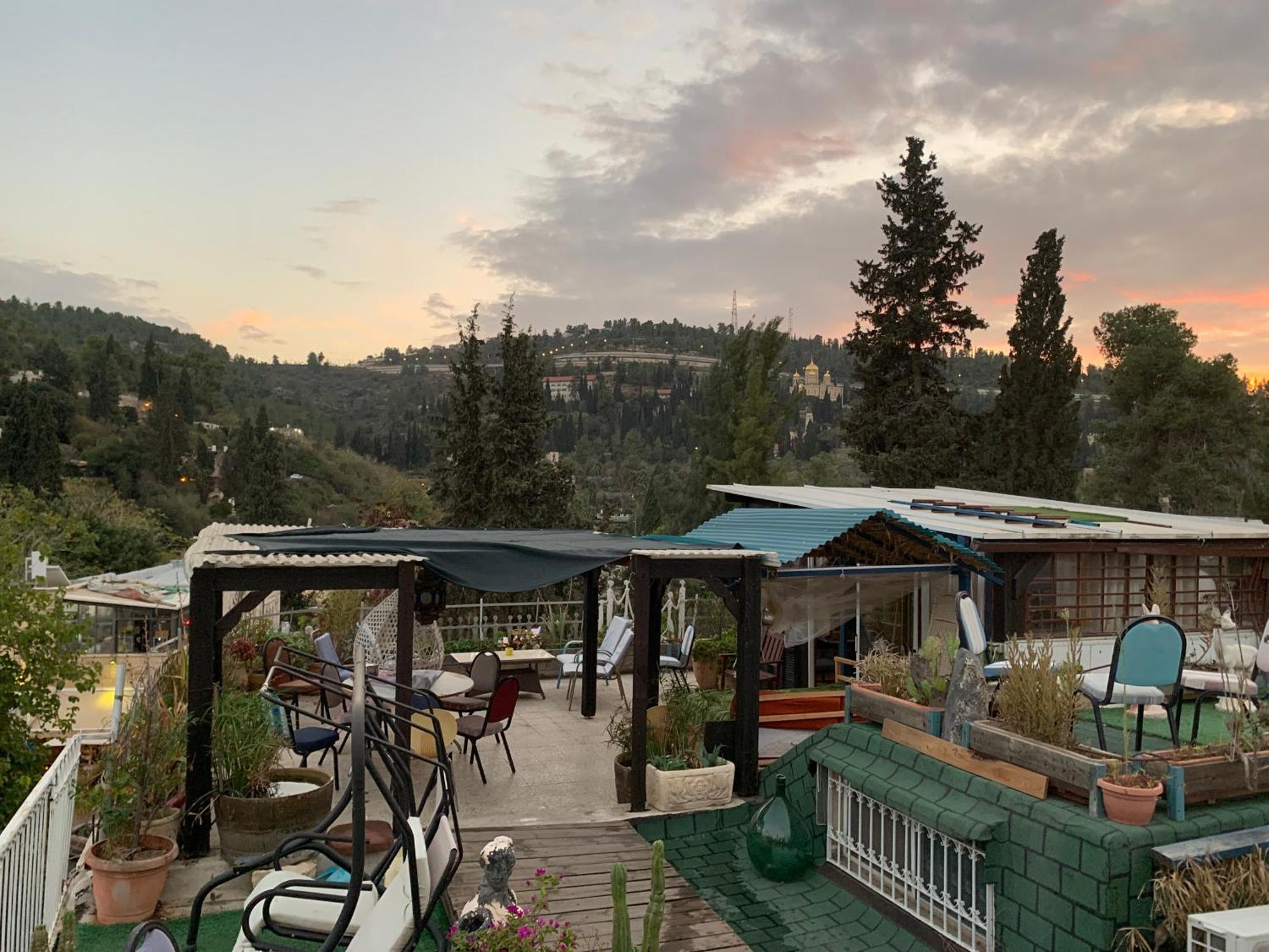 Sweet 'En Kerem View Bed & Breakfast Jerusalem Exterior photo