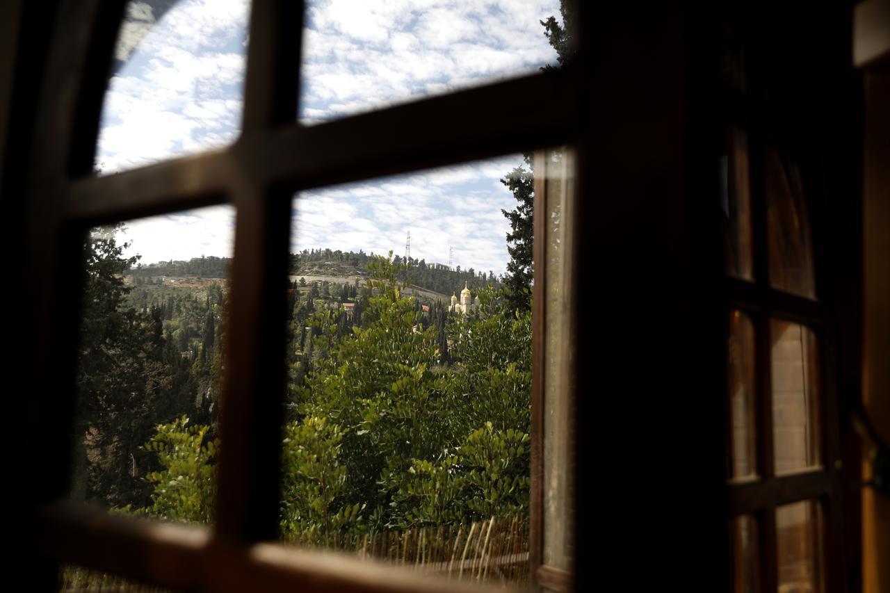 Sweet 'En Kerem View Bed & Breakfast Jerusalem Exterior photo
