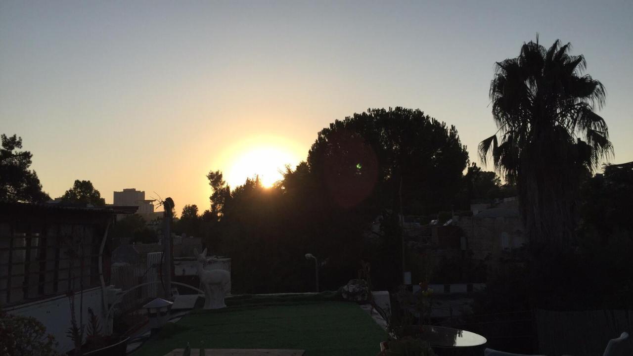 Sweet 'En Kerem View Bed & Breakfast Jerusalem Exterior photo